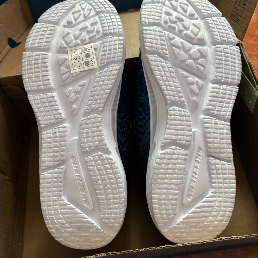 Skechers Vibrant Blue and Black Sneakers - Picture 3 of 8